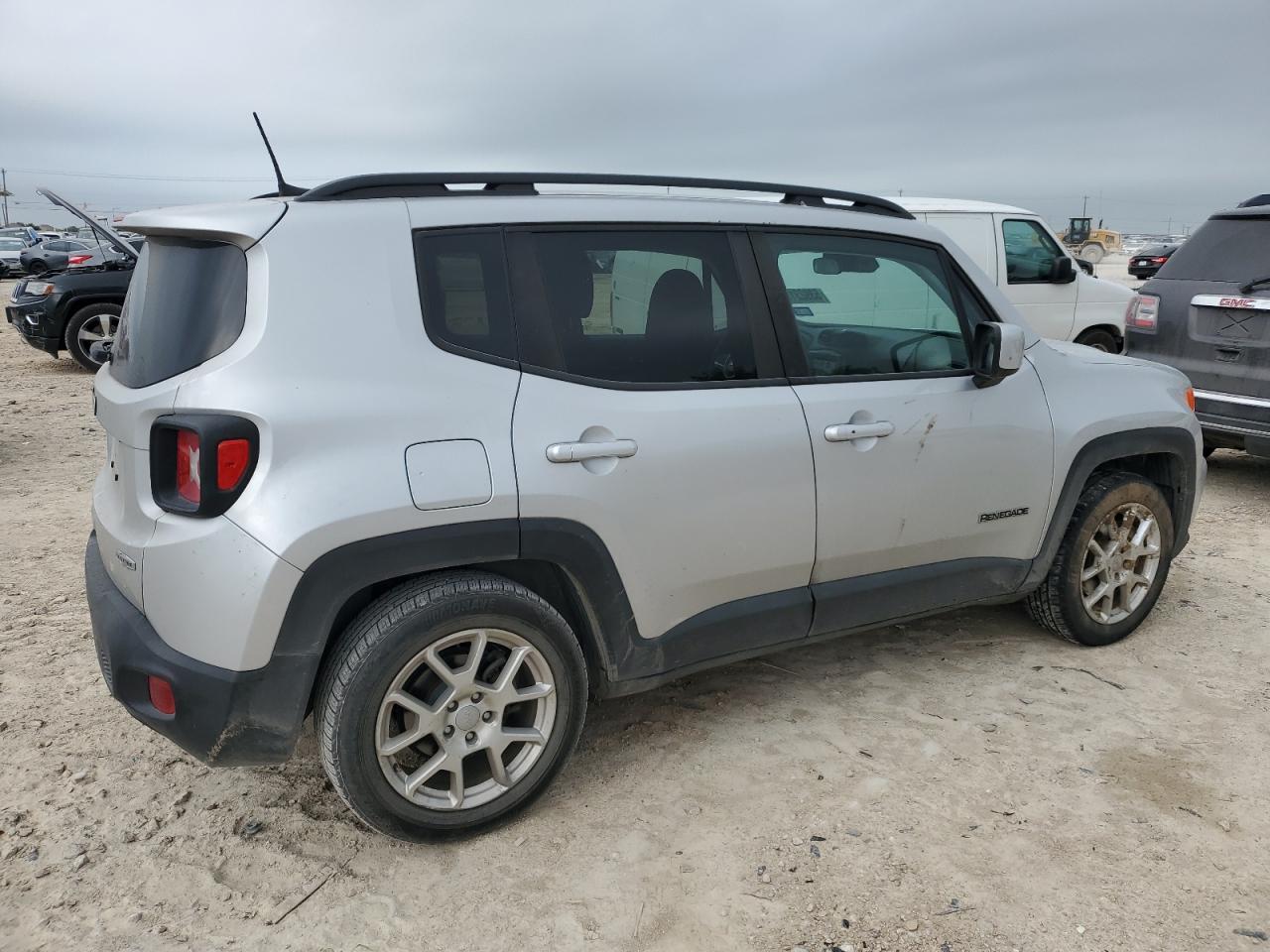 ZACNJABB7KPK76211 2019 Jeep Renegade Latitude