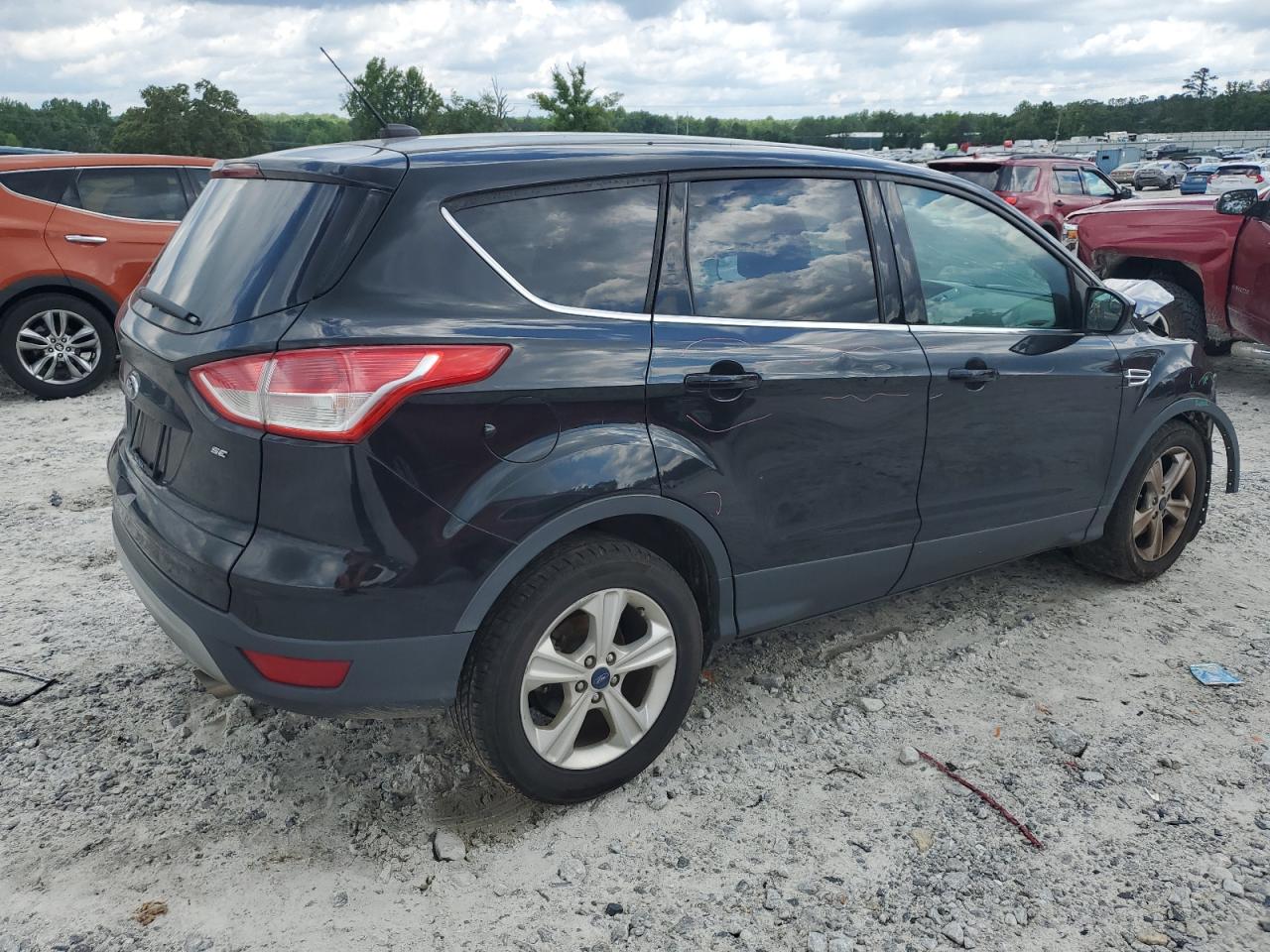 1FMCU0G7XFUB87717 2015 Ford Escape Se