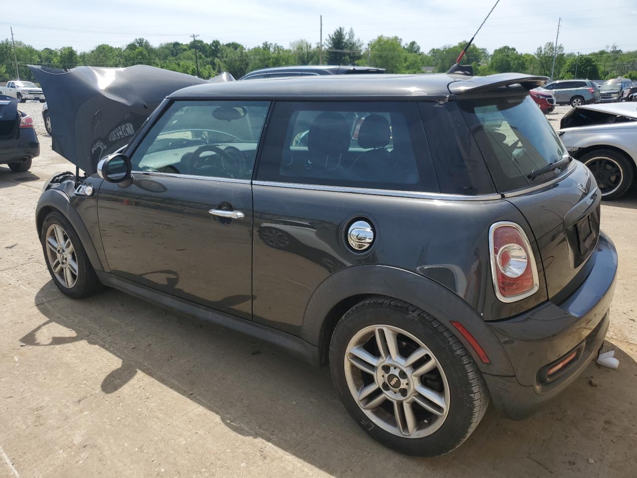 WMWSV3C54BTY15318 2011 Mini Cooper S