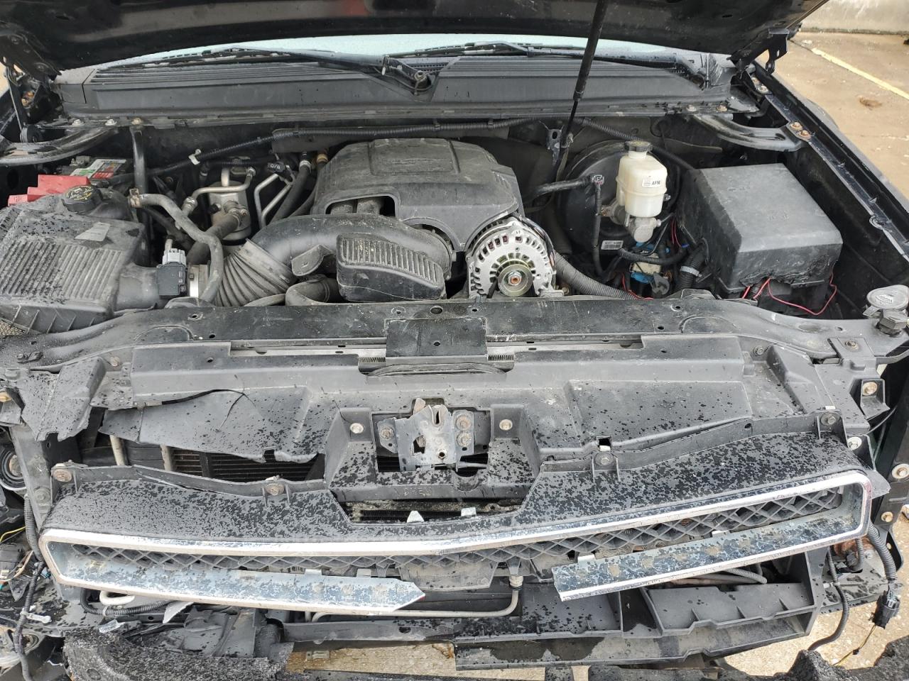 1GNSKBE09BR295211 2011 Chevrolet Tahoe K1500 Lt