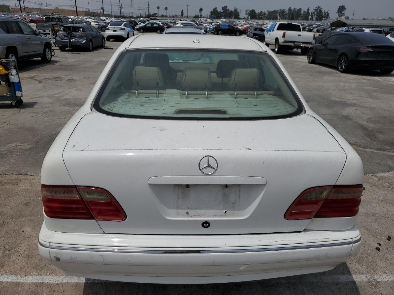 wdbjf70j5ya986635 WDBJF70J5YA986635 2000 Mercedes-Benz E 430