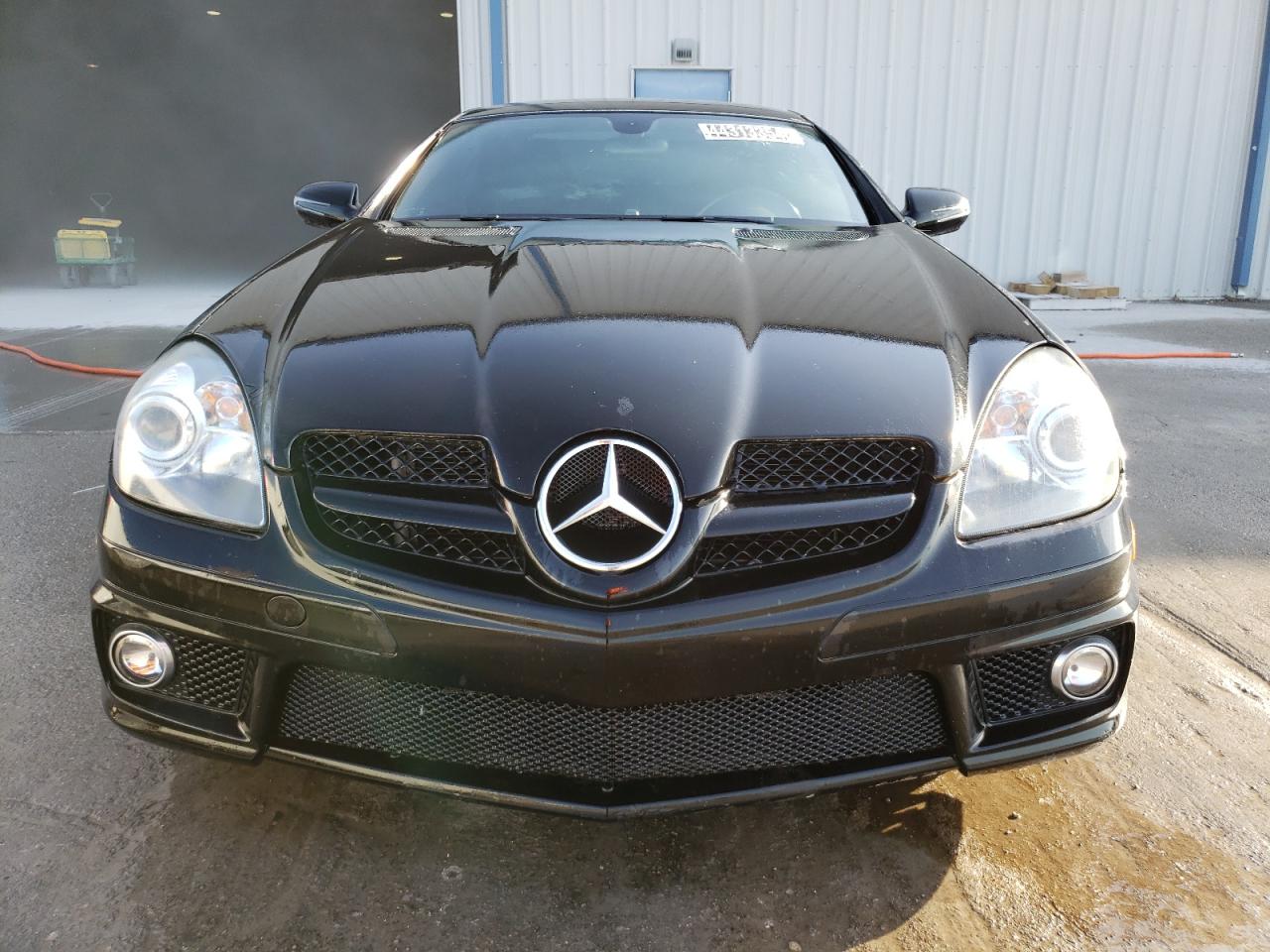 WDBWK5EA1BF236254 2011 Mercedes-Benz Slk 300