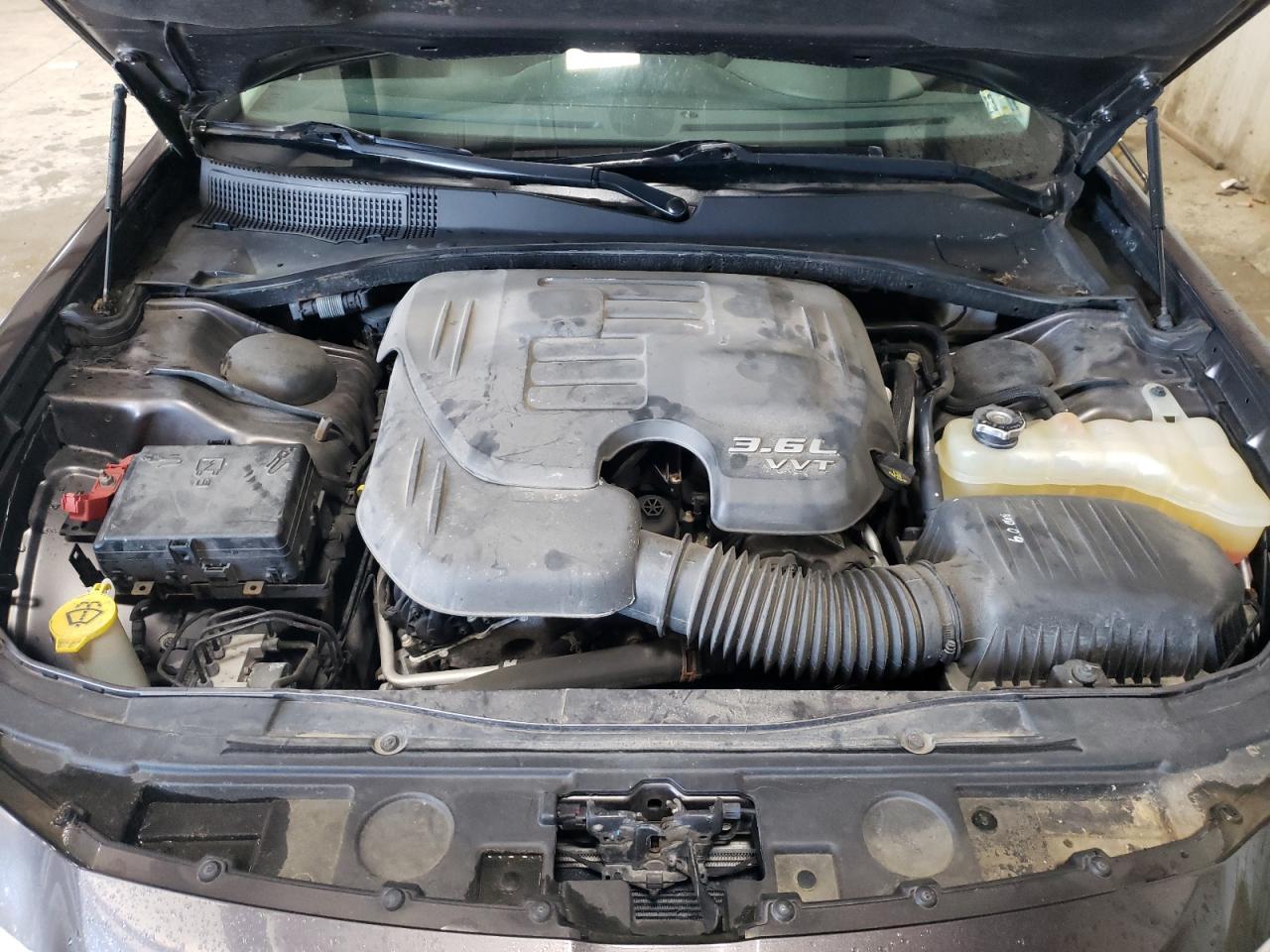 2C3CCAKG7GH111515 2016 Chrysler 300C