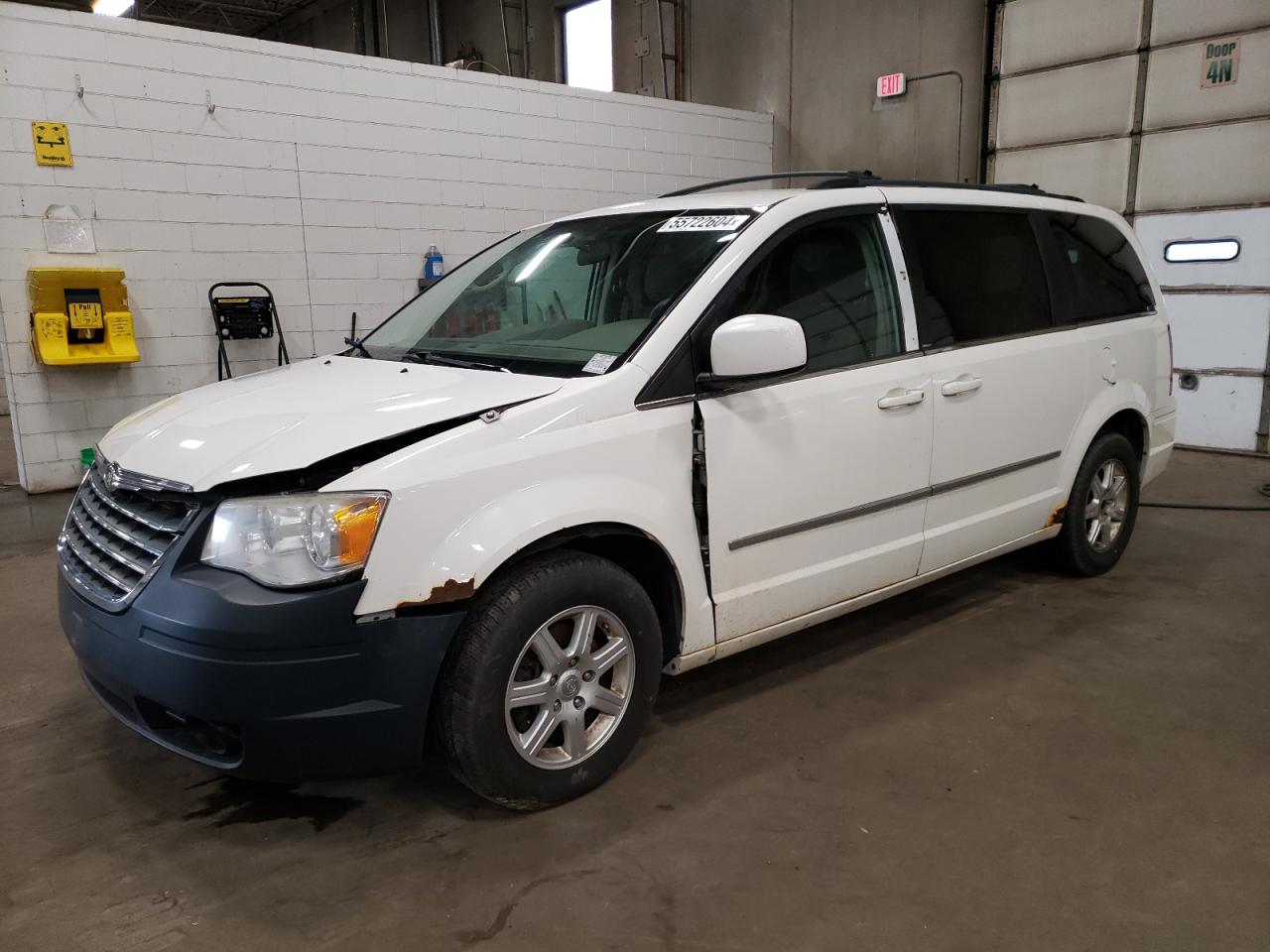 2A4RR5D17AR293216 2010 Chrysler Town & Country Touring