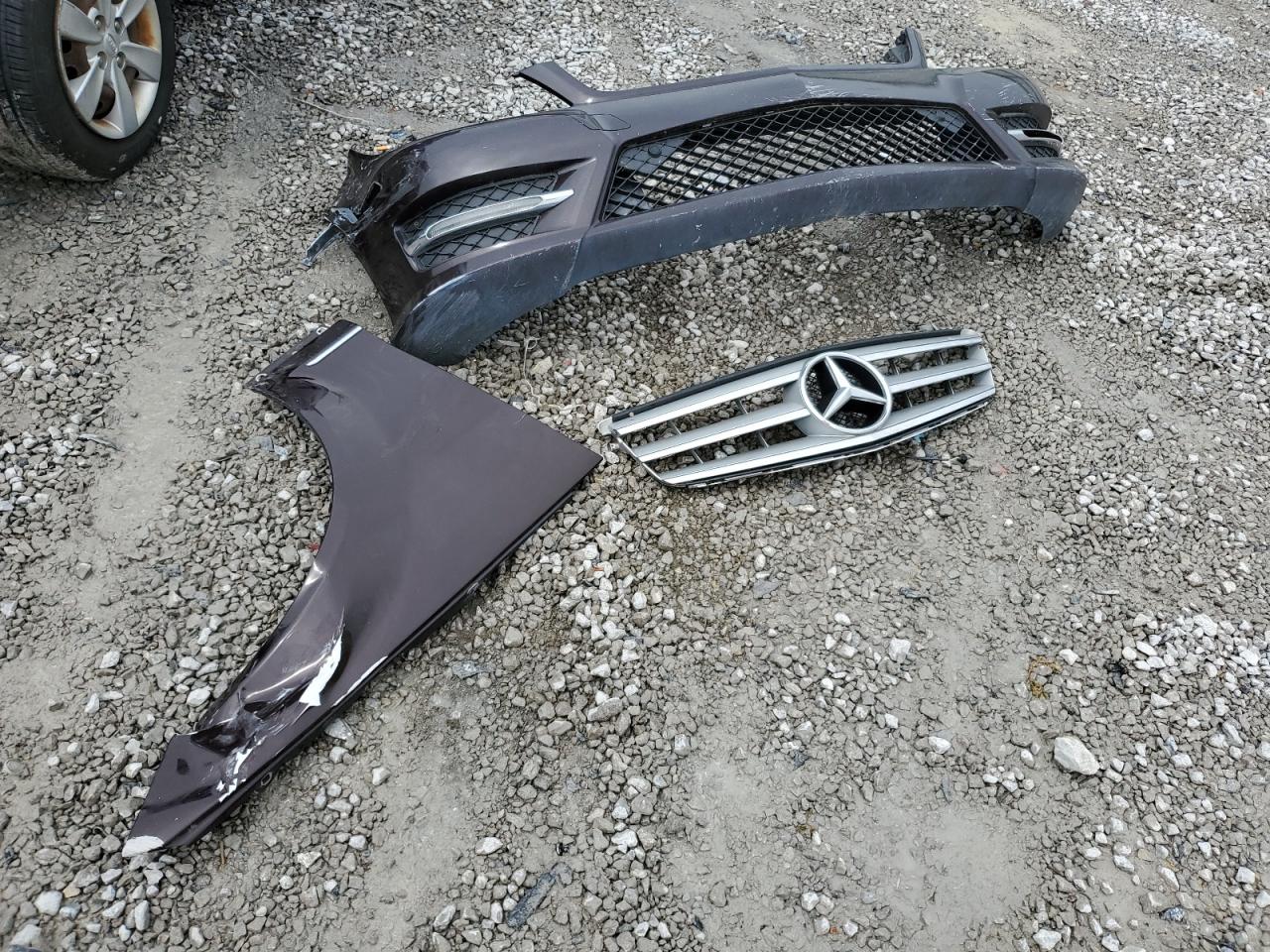 WDDGF8BB0CA704617 2012 Mercedes-Benz C 300 4Matic