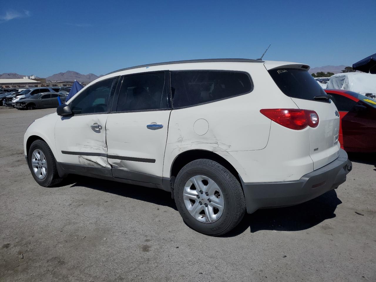 1GNLVEED5AJ219062 2010 Chevrolet Traverse Ls