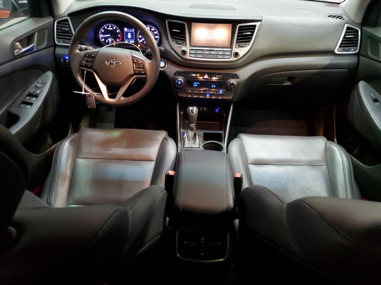 KM8J33A29HU370800 2017 Hyundai Tucson Limited