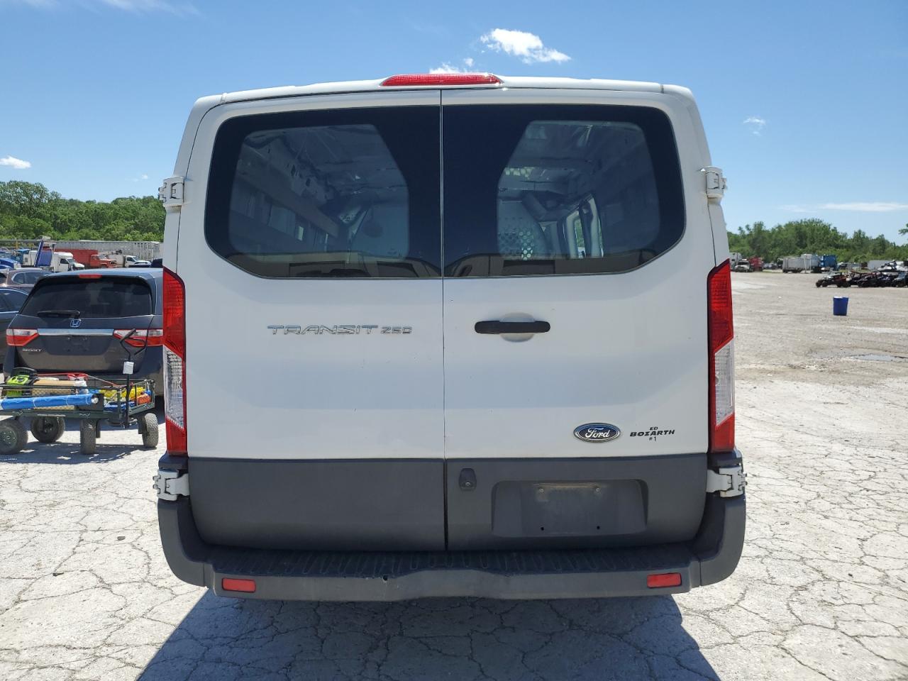 1FTYR1ZM6GKA87440 2016 Ford Transit T-250