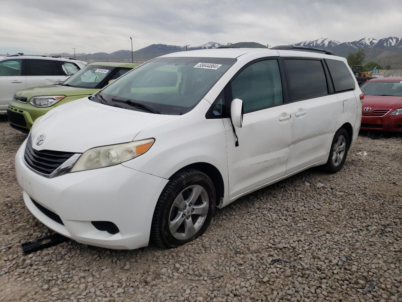 5TDKA3DCXBS008893 2011 Toyota Sienna Base