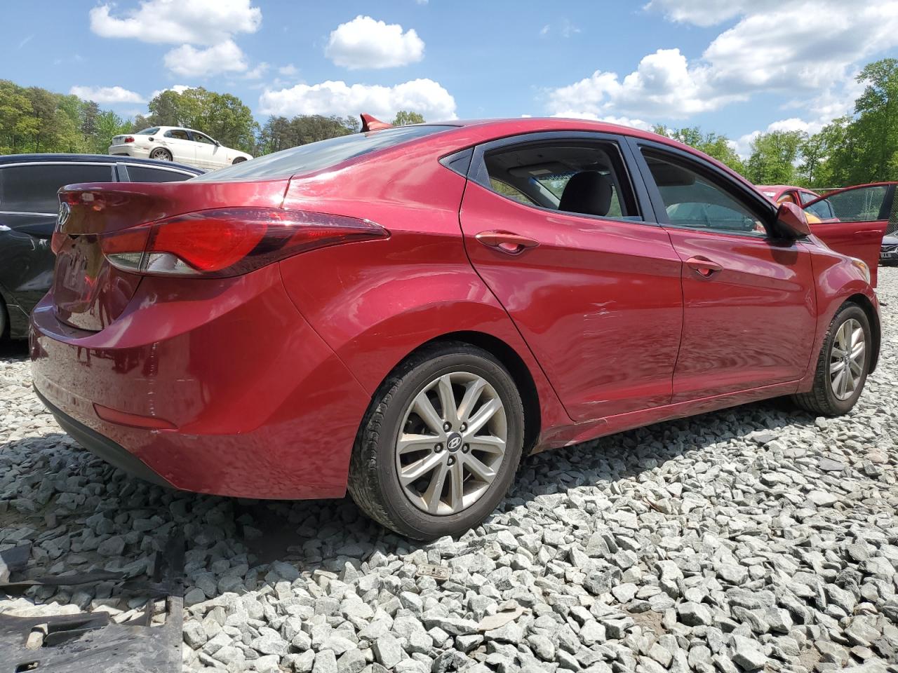 5NPDH4AE1EH469393 2014 Hyundai Elantra Se