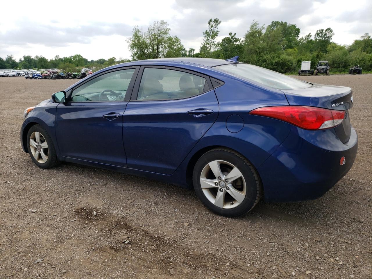 KMHDH4AE1DU617929 2013 Hyundai Elantra Gls