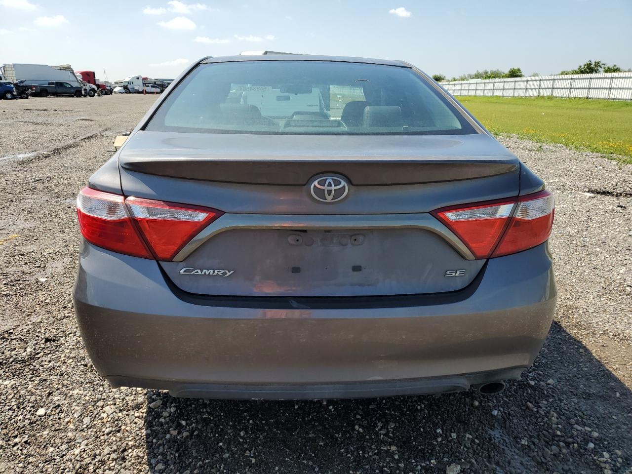 2016 Toyota Camry Le vin: 4T1BF1FK3GU559000