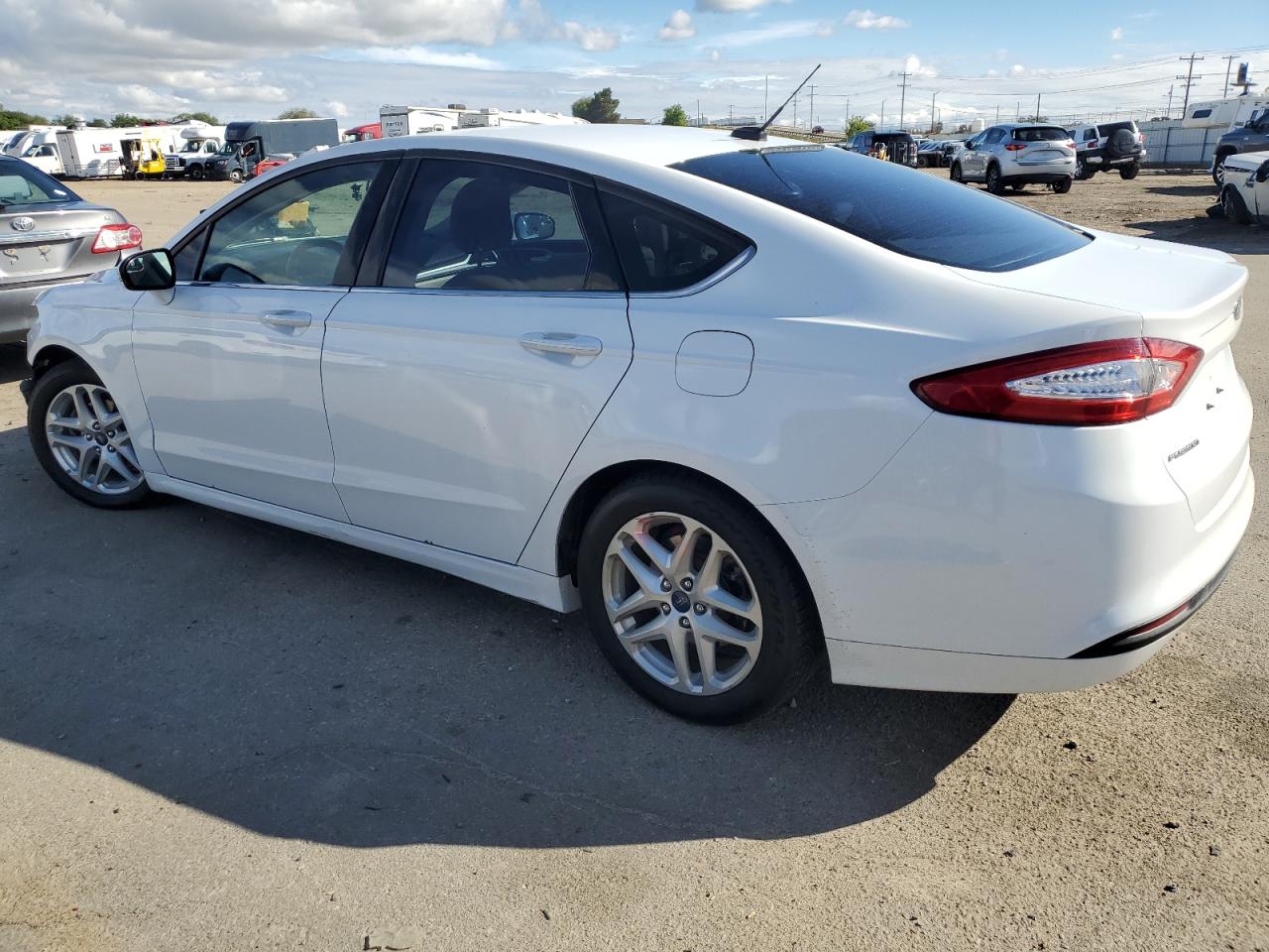 3FA6P0H78FR131389 2015 Ford Fusion Se