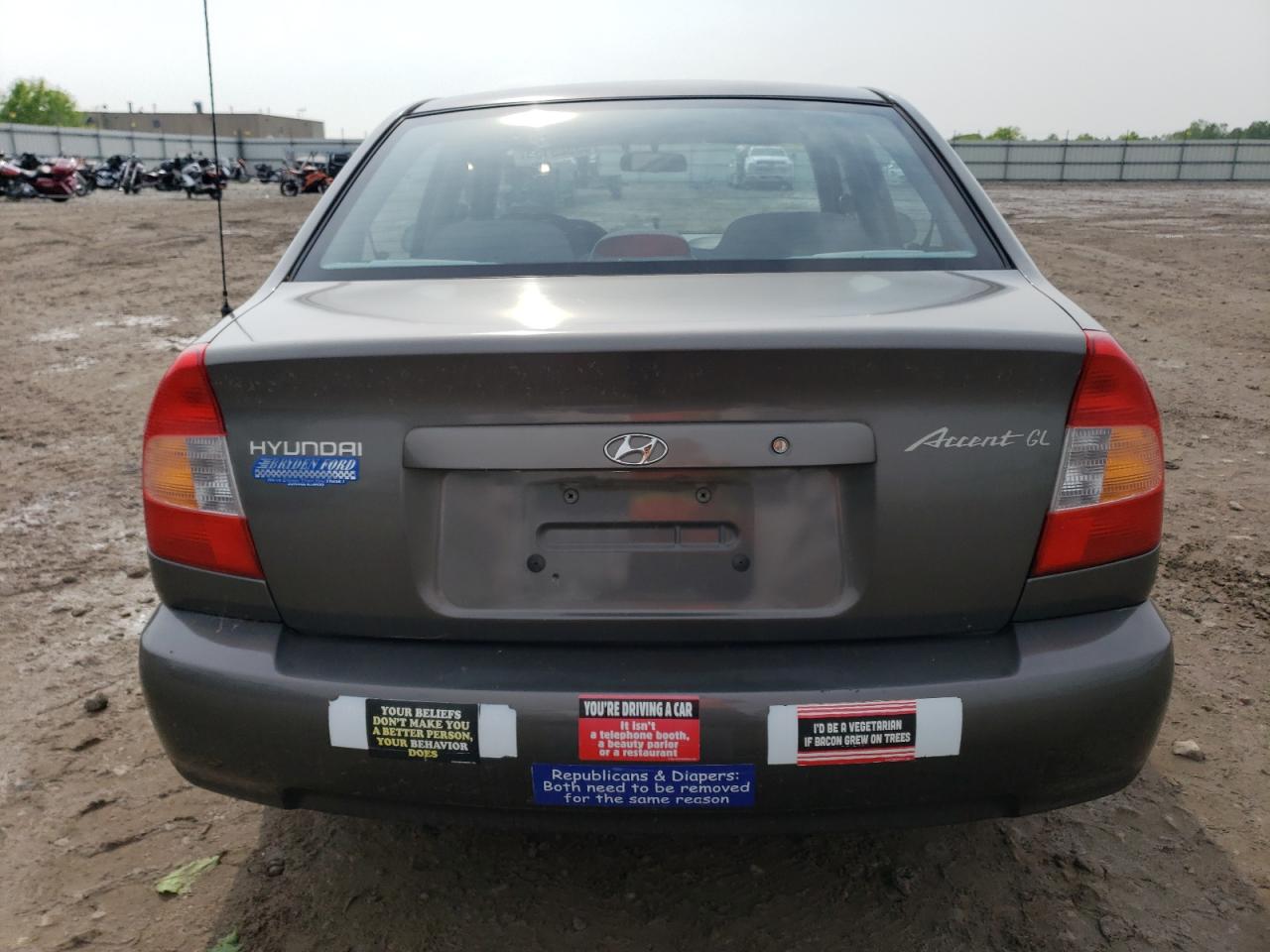 KMHCG45C81U240728 2001 Hyundai Accent Gl