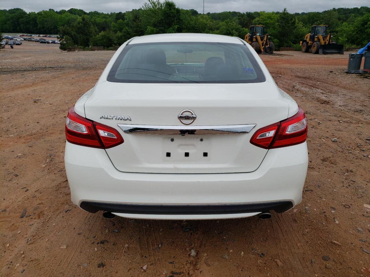 1N4AL3AP2GC239685 2016 Nissan Altima 2.5