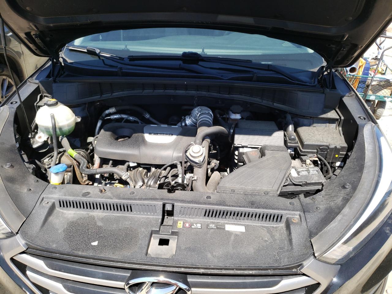 KM8J3CA21JU688514 2018 Hyundai Tucson Value