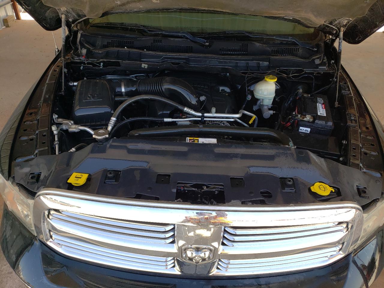 1C6RR6LT0HS601874 2017 Ram 1500 Slt