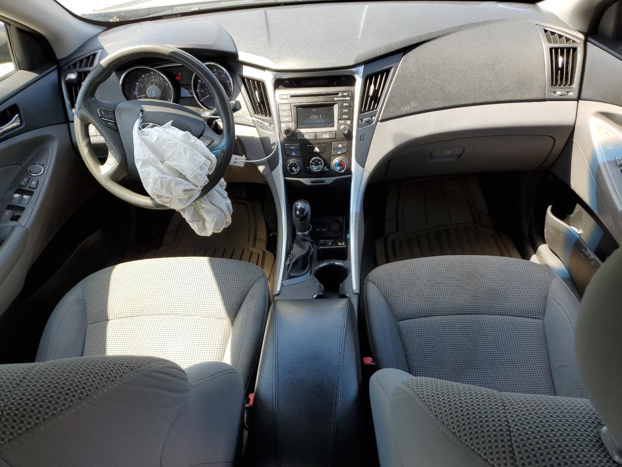 5NPEB4AC2EH903857 2014 Hyundai Sonata Gls