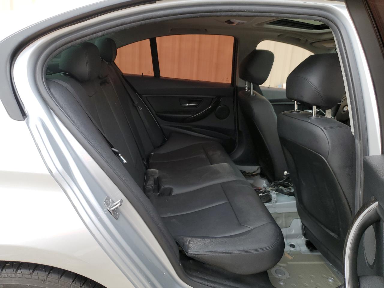 WBA8E5G59GNT93252 2016 BMW 320 Xi