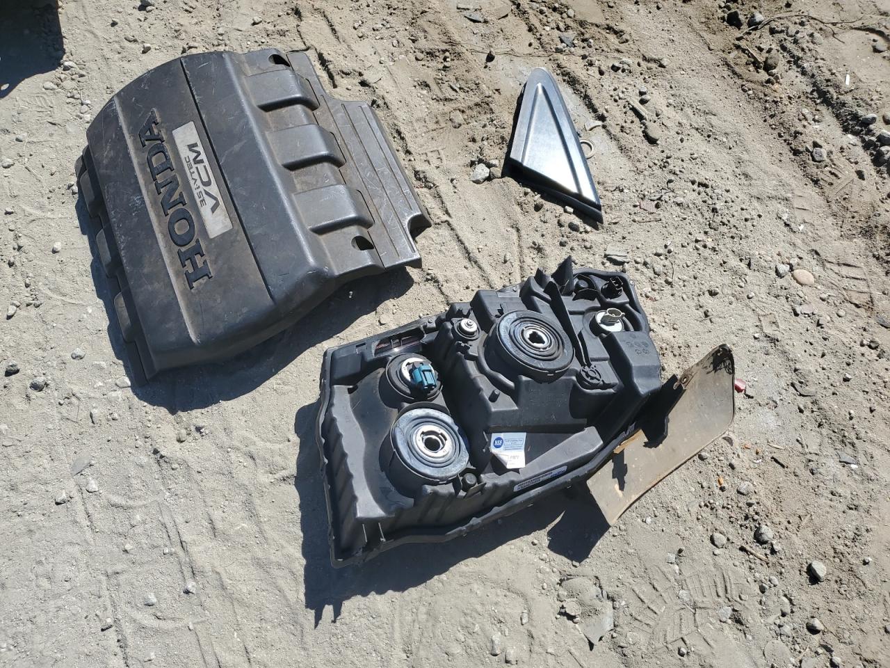 5FNYF3H81AB003831 2010 Honda Pilot Touring