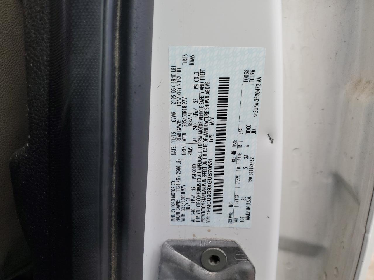 1FMCU9G9XGUB70651 2016 Ford Escape Se