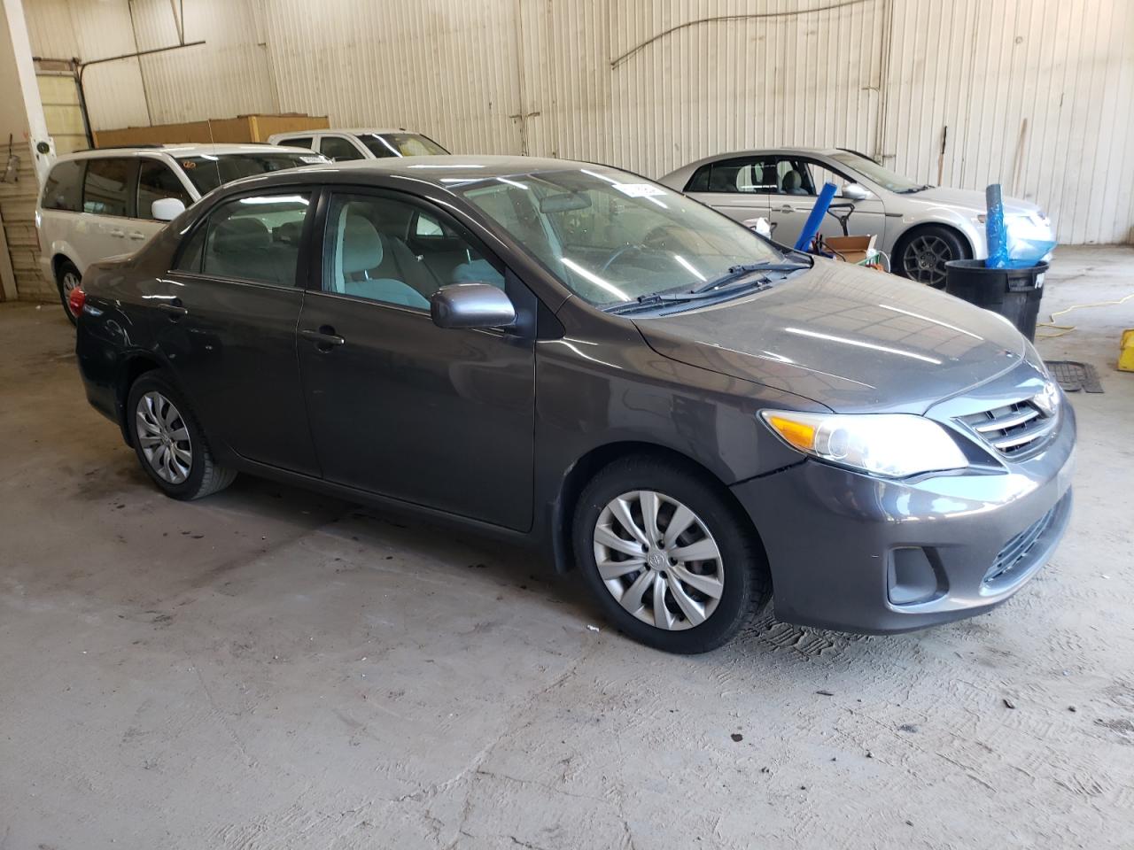 2T1BU4EE8DC959926 2013 Toyota Corolla Base