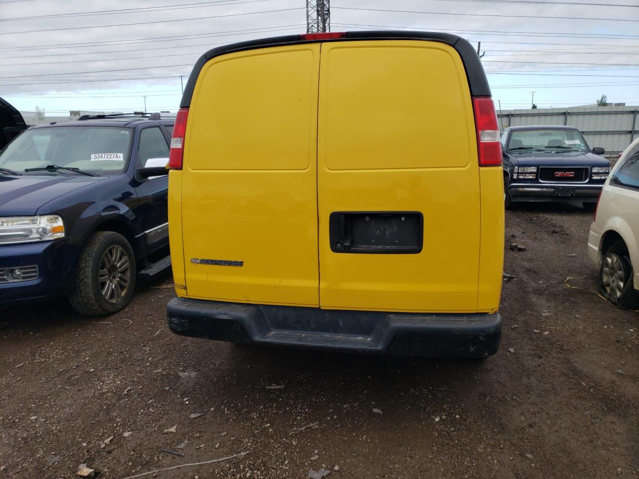 1GCWGAFPXK1158293 2019 Chevrolet Express G2500