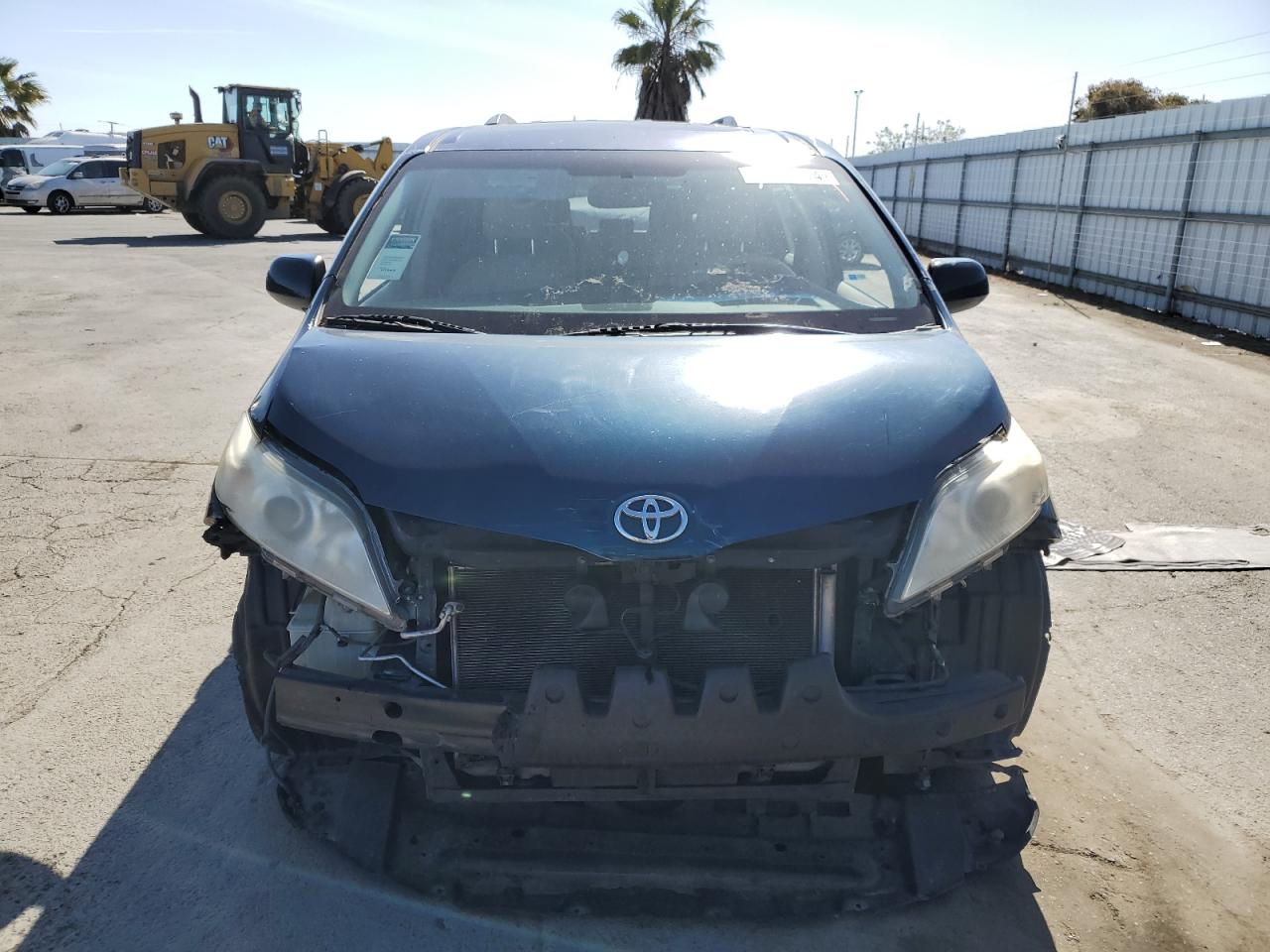 5TDDK3DC1BS001210 2011 Toyota Sienna Xle