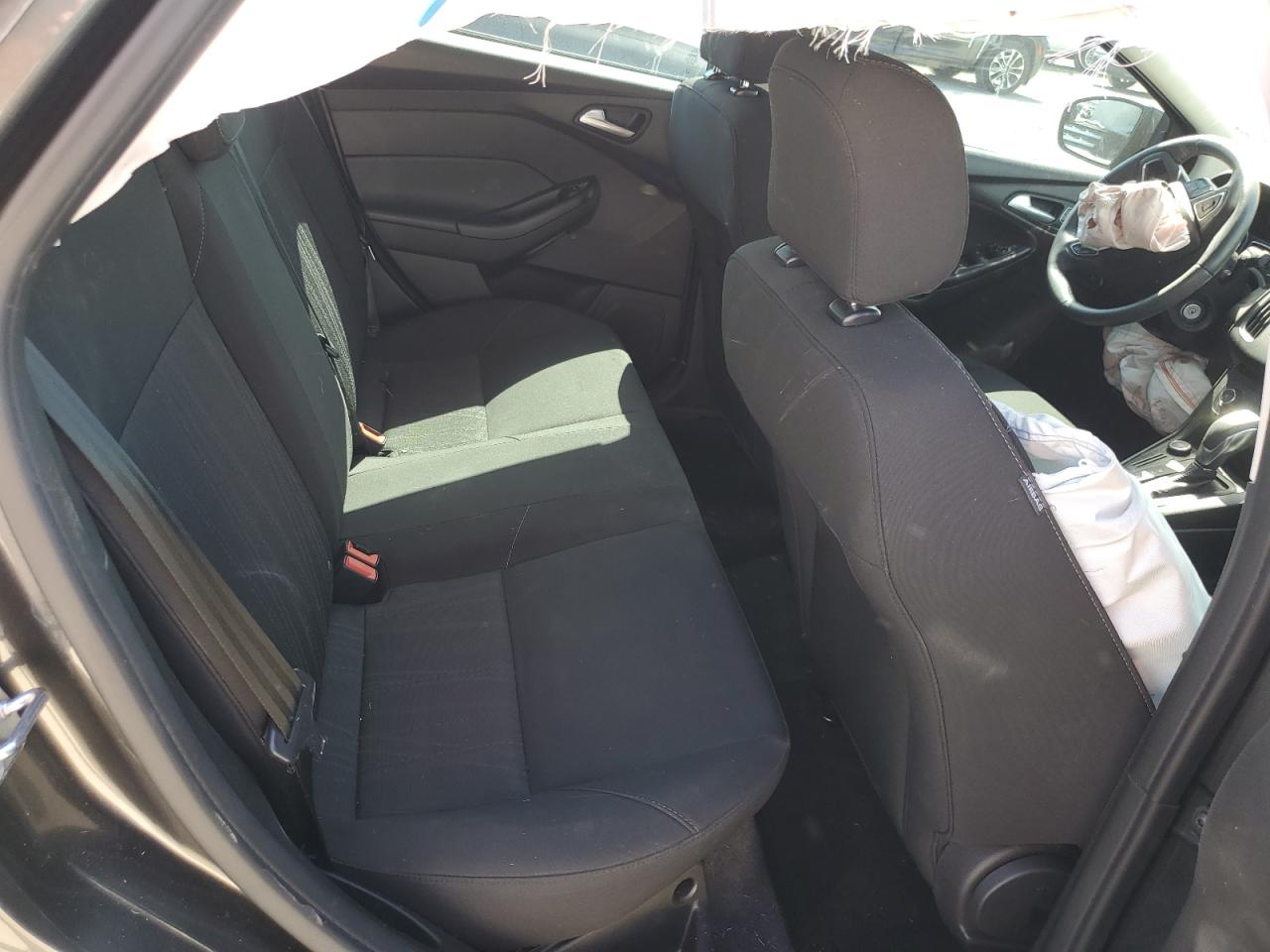 1FADP3F24GL293536 2016 Ford Focus Se