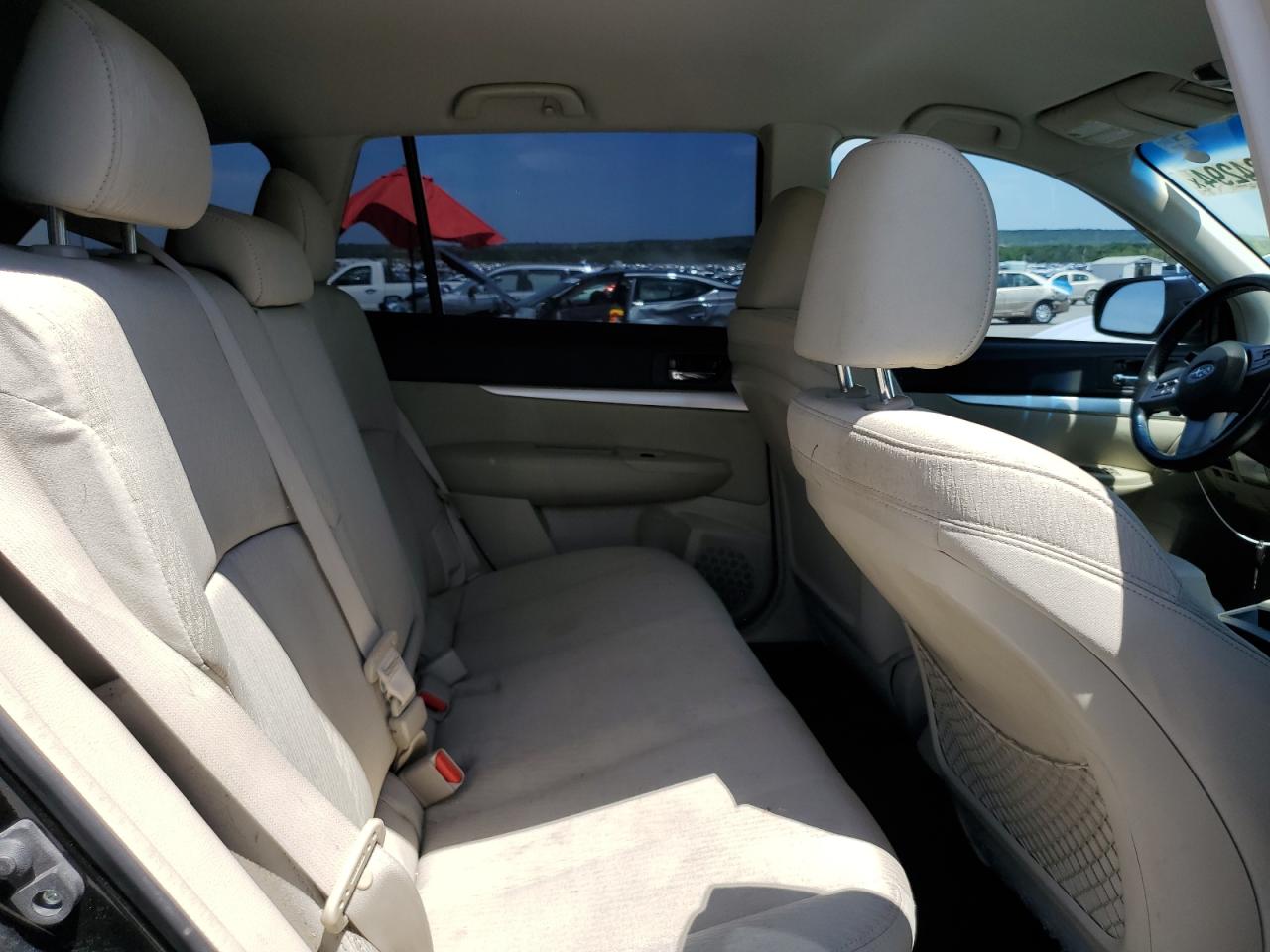 4S4BRCBCXB3319281 2011 Subaru Outback 2.5I Premium