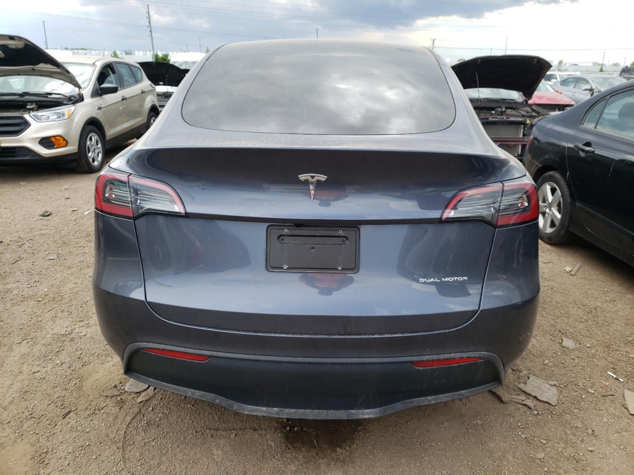 7SAYGDEE0PA207025 2023 Tesla Model Y