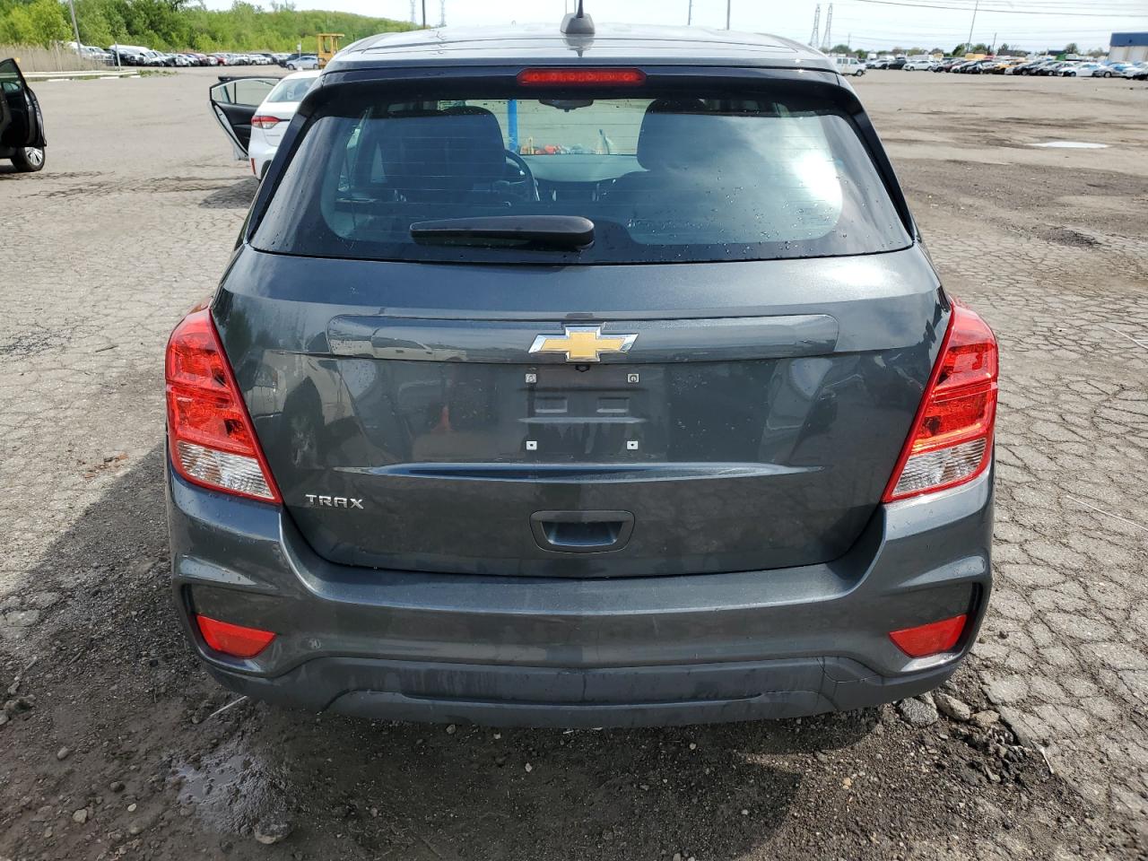 3GNCJKSB7KL387938 2019 Chevrolet Trax Ls