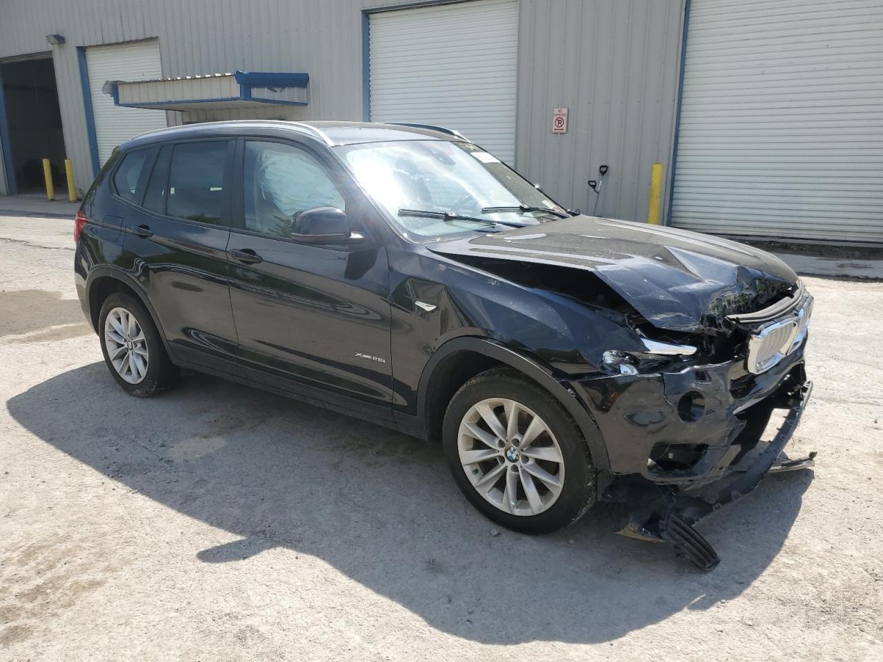 5UXWX9C31H0W79643 2017 BMW X3 xDrive28I