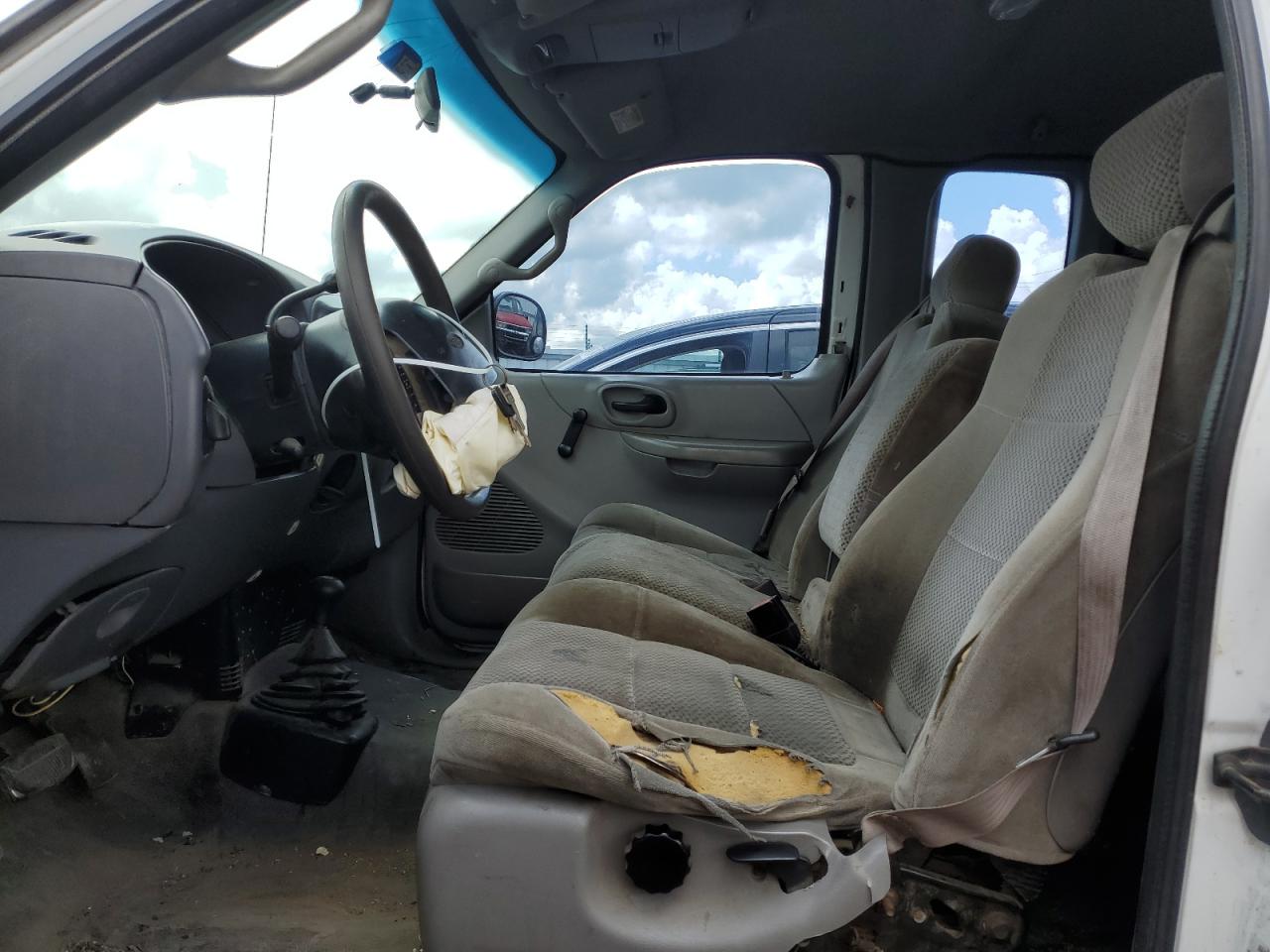 1FTRX18W01NB32715 2001 Ford F150