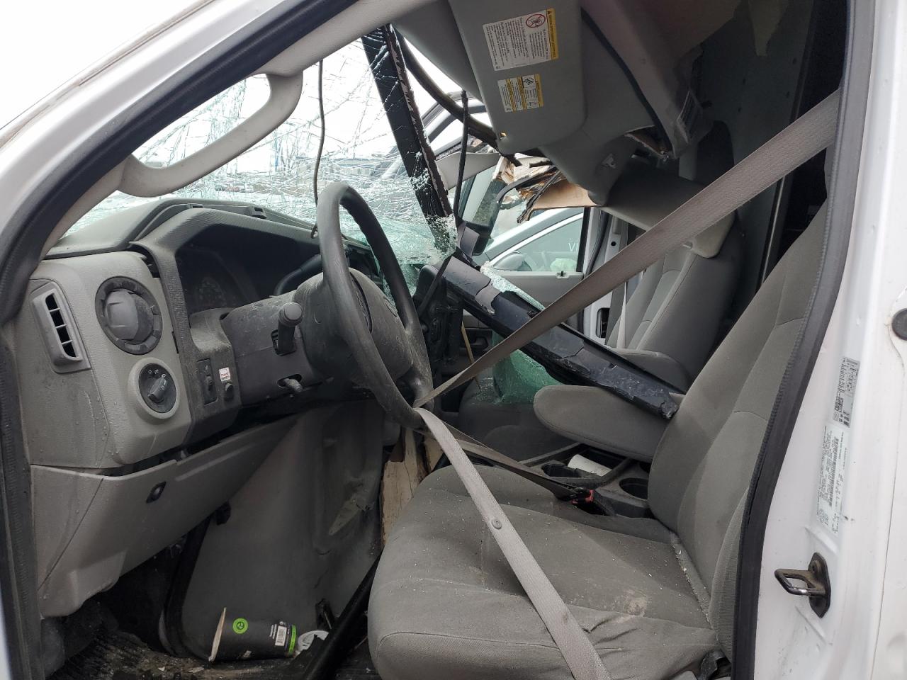 FORD ECONOLINE E450 SUPER DUTY CUTAWAY VAN