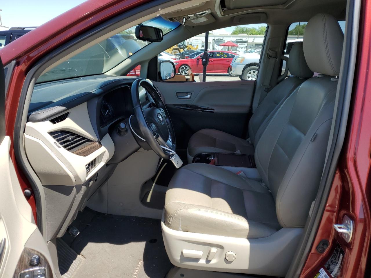 5TDYK3DC4FS647512 2015 Toyota Sienna Xle