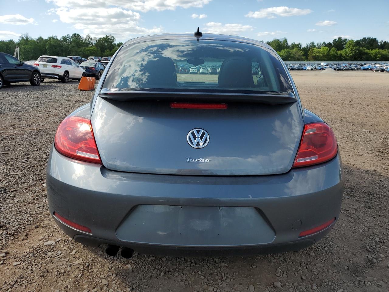 3VWJ17AT1GM606706 2016 Volkswagen Beetle Se