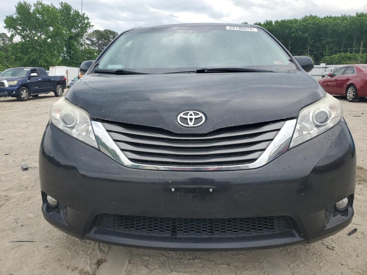 5TDYK3DC3ES480204 2014 Toyota Sienna Xle