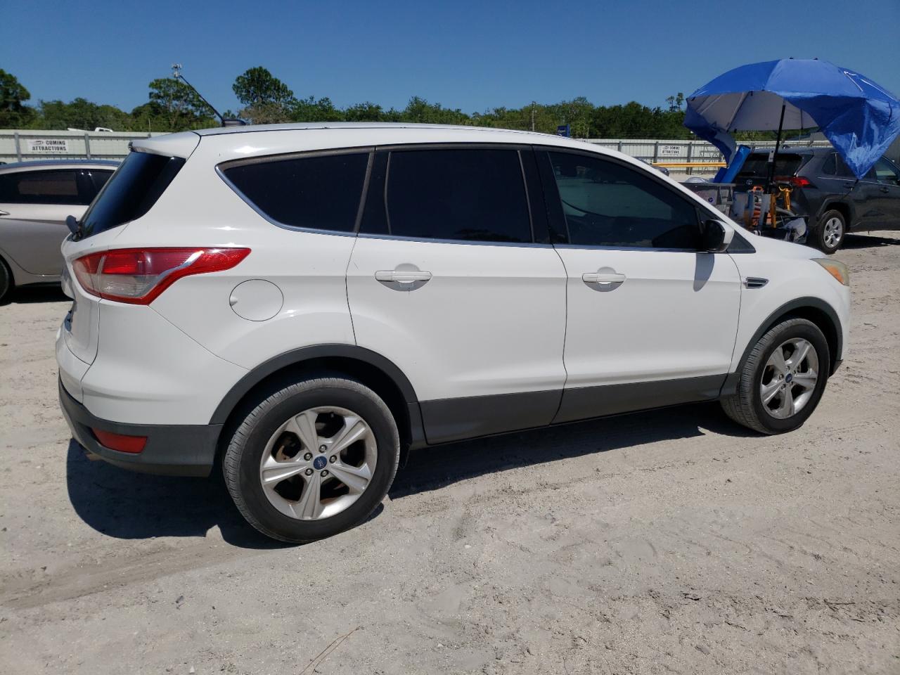 1FMCU0GX2EUC00944 2014 Ford Escape Se