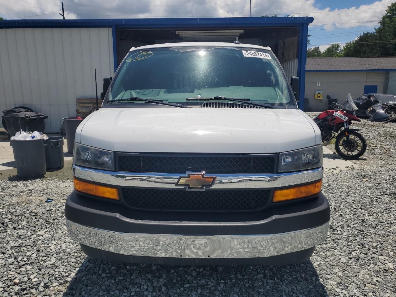 1GAZGMFPXJ1326102 2018 Chevrolet Express G3500 Lt