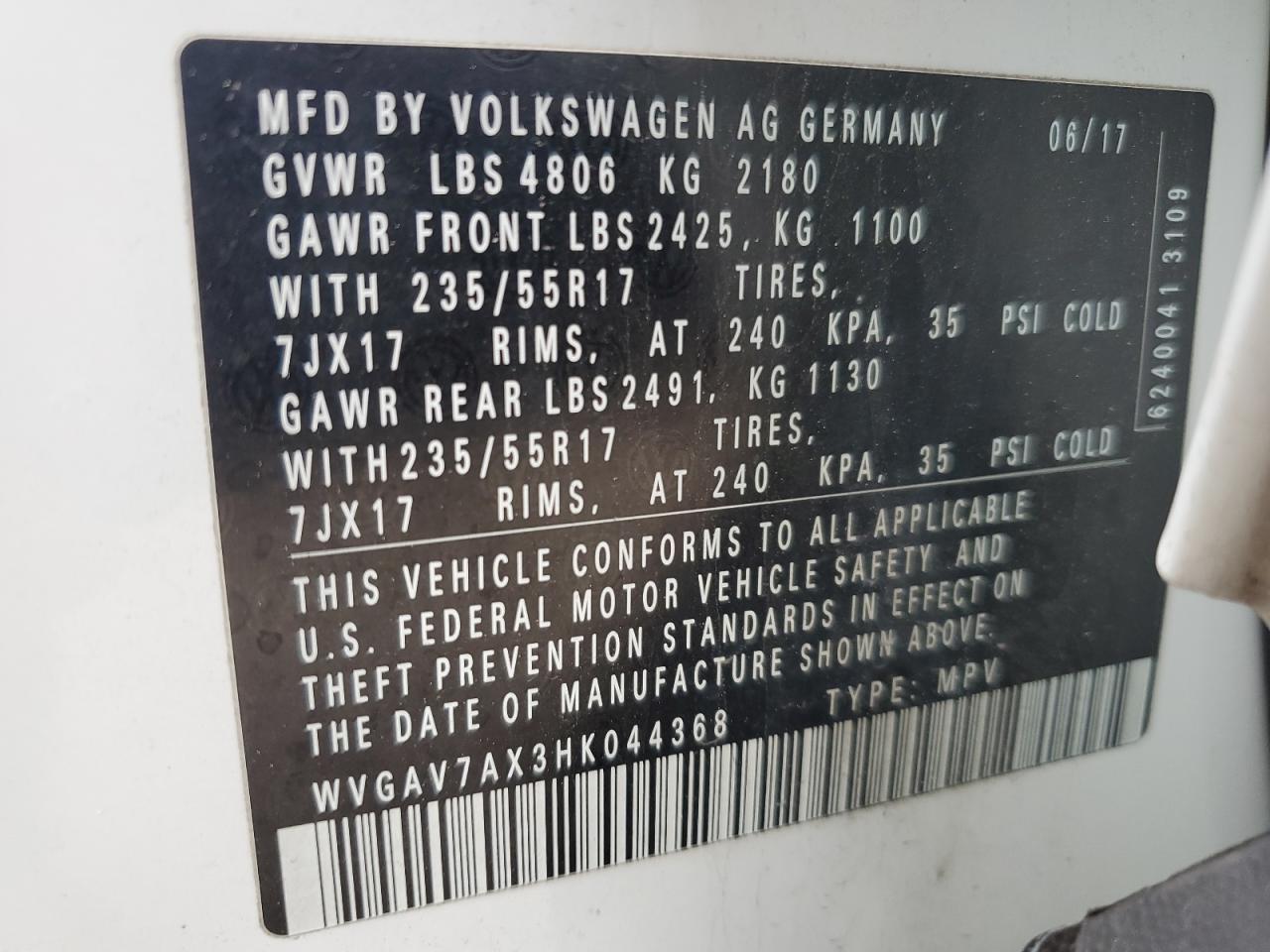 WVGAV7AX3HK044368 2017 Volkswagen Tiguan S