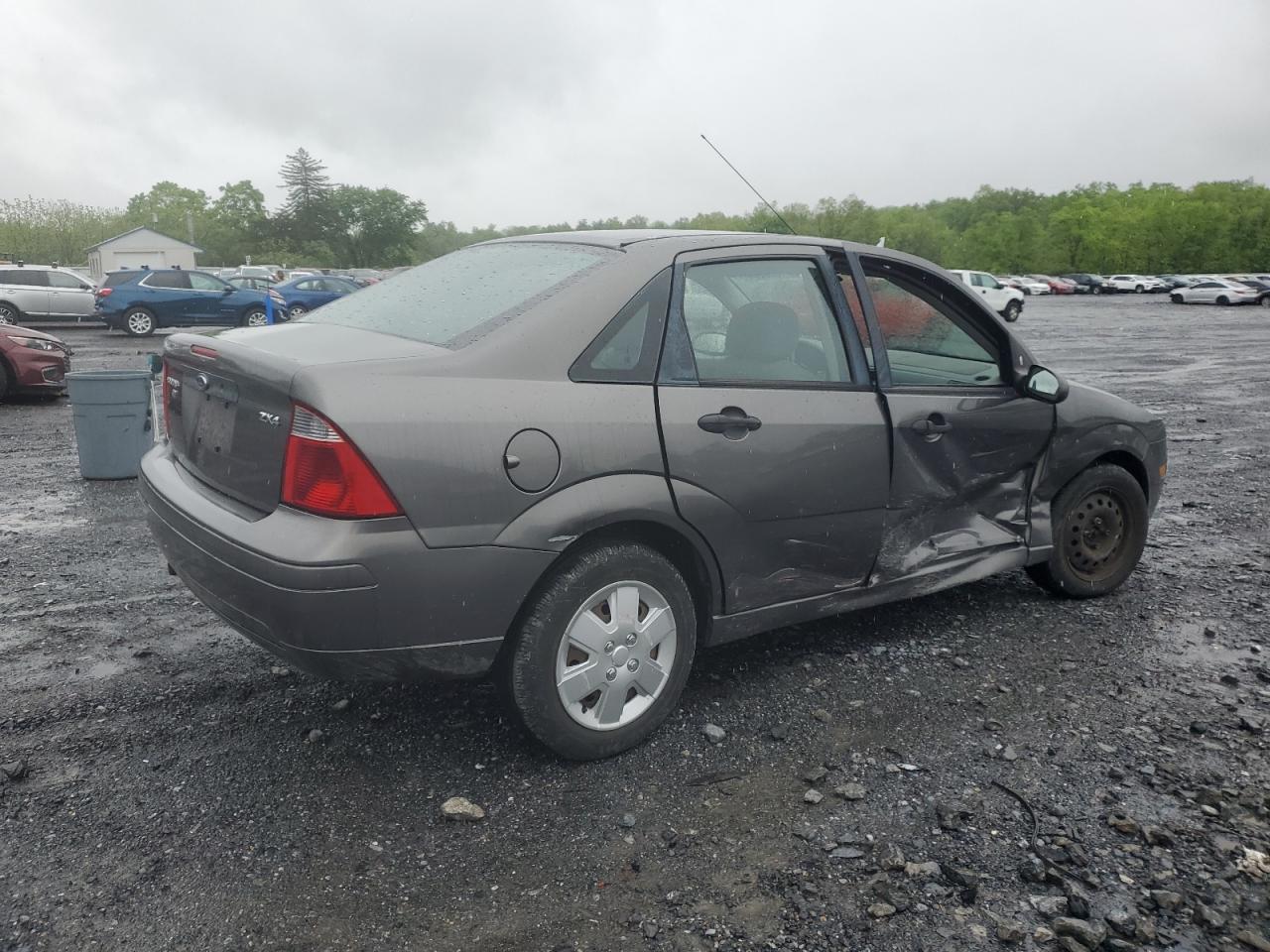 1FAHP34NX6W130532 2006 Ford Focus Zx4