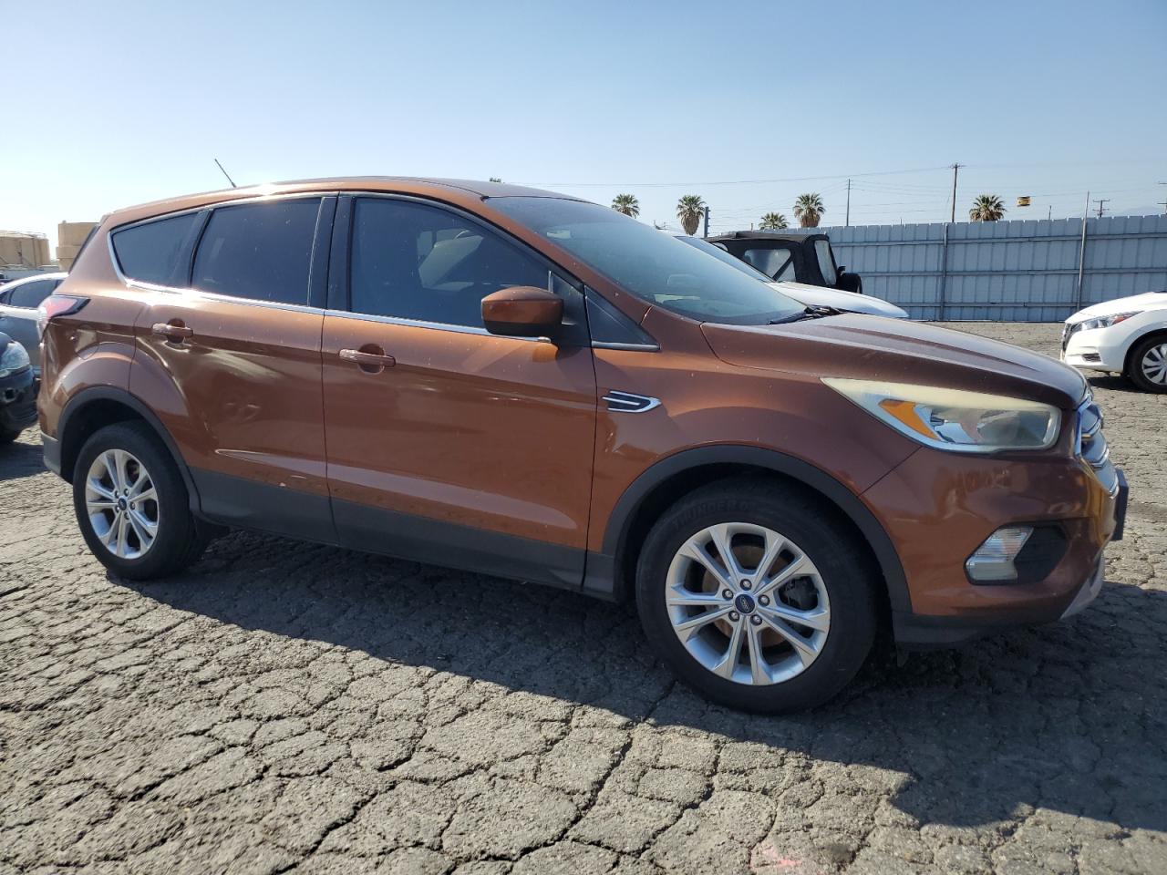 1FMCU0GD2HUC54173 2017 Ford Escape Se