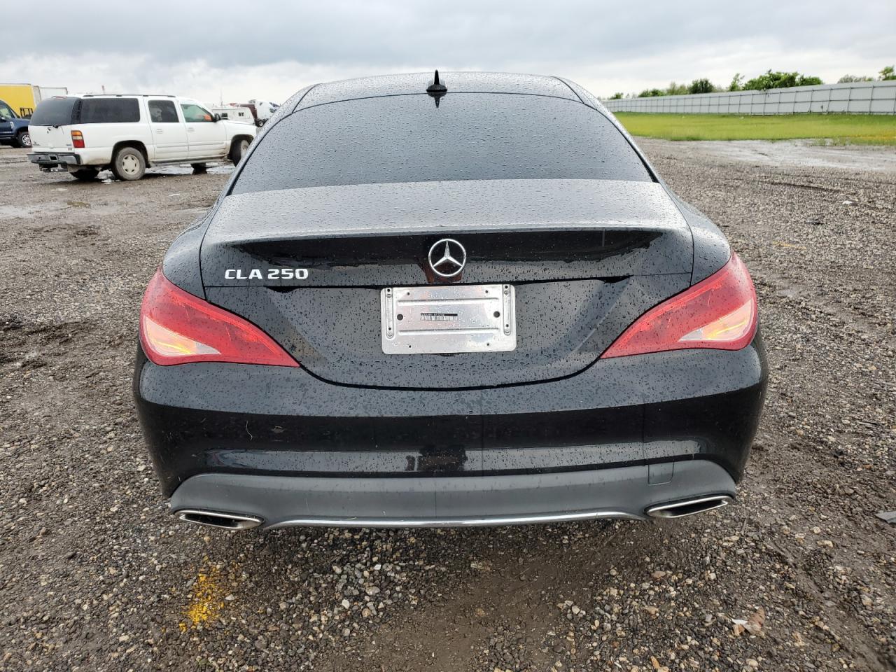 WDDSJ4EB1JN618106 2018 Mercedes-Benz Cla 250