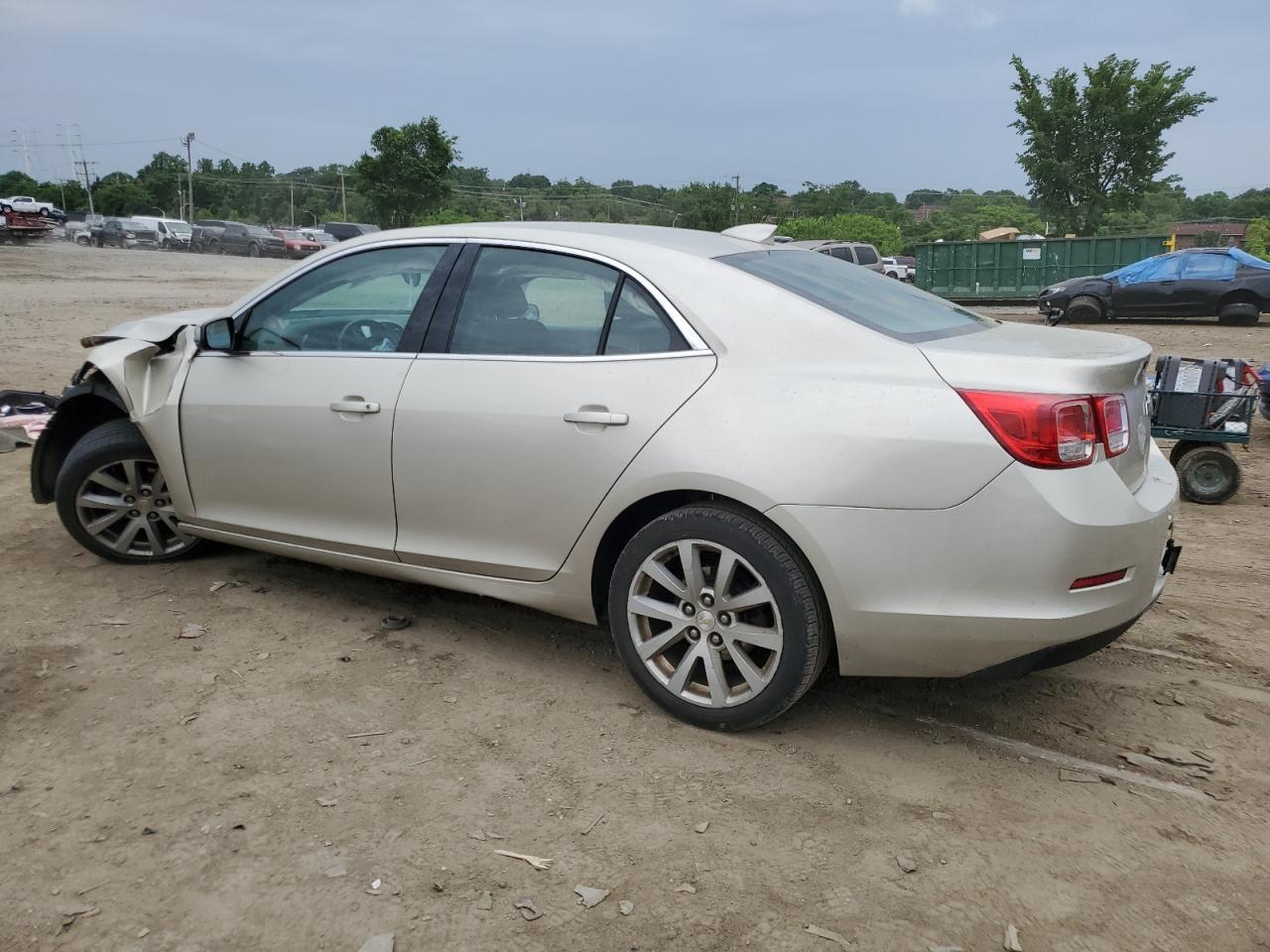 1G11D5SL4FF172527 2015 Chevrolet Malibu 2Lt