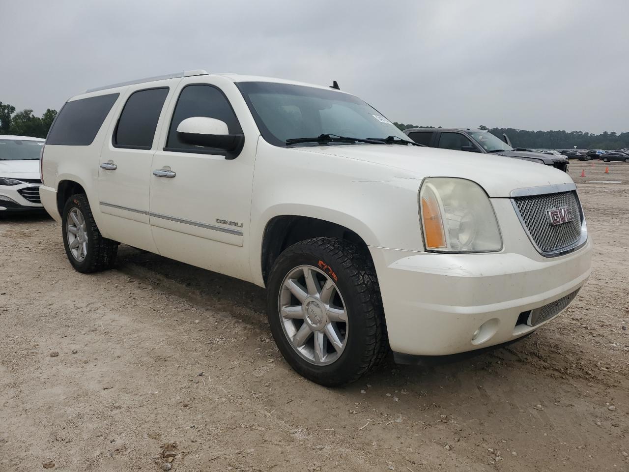 1GKS1MEF1BR173829 2011 GMC Yukon Xl Denali