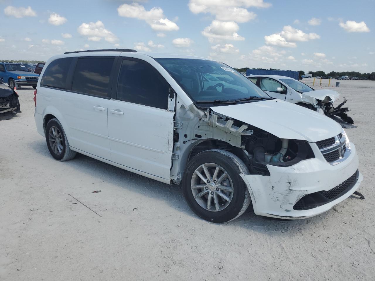 2C4RDGCG7FR594159 2015 Dodge Grand Caravan Sxt