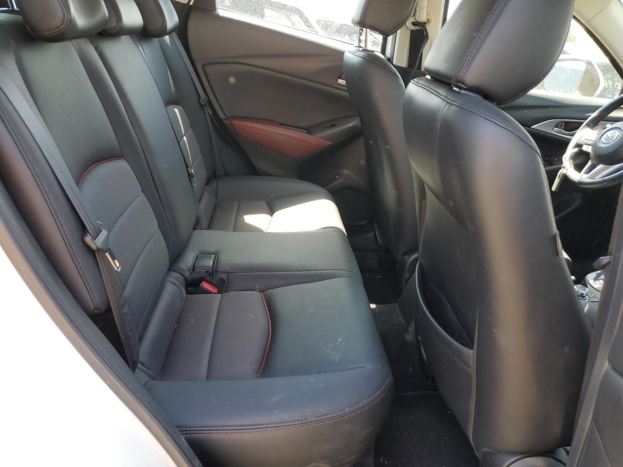 JM1DKBC71G0102398 2016 Mazda Cx-3 Touring