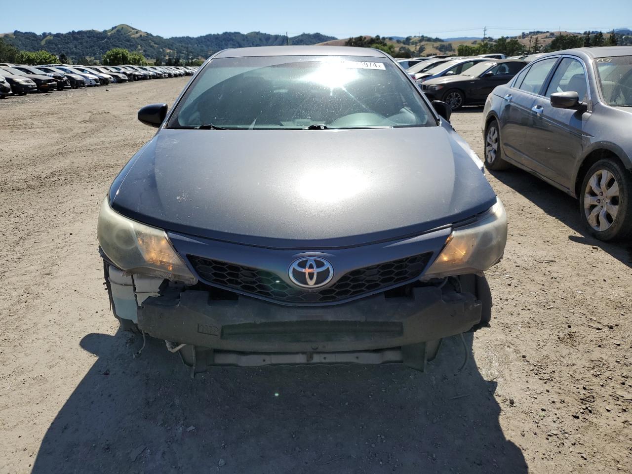 4T1BF1FK1DU283038 2013 Toyota Camry L