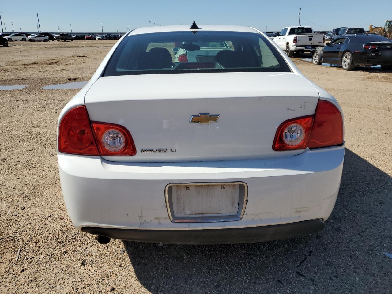 1G1ZD5E01CF111202 2012 Chevrolet Malibu 2Lt